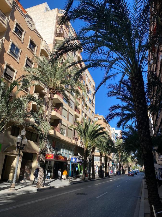 Pension El Dorado Alicante Buitenkant foto